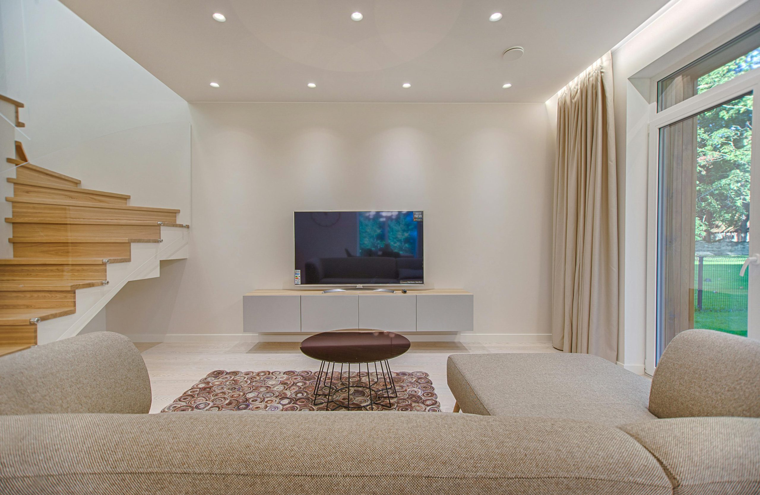 55inch tv mounted on wall