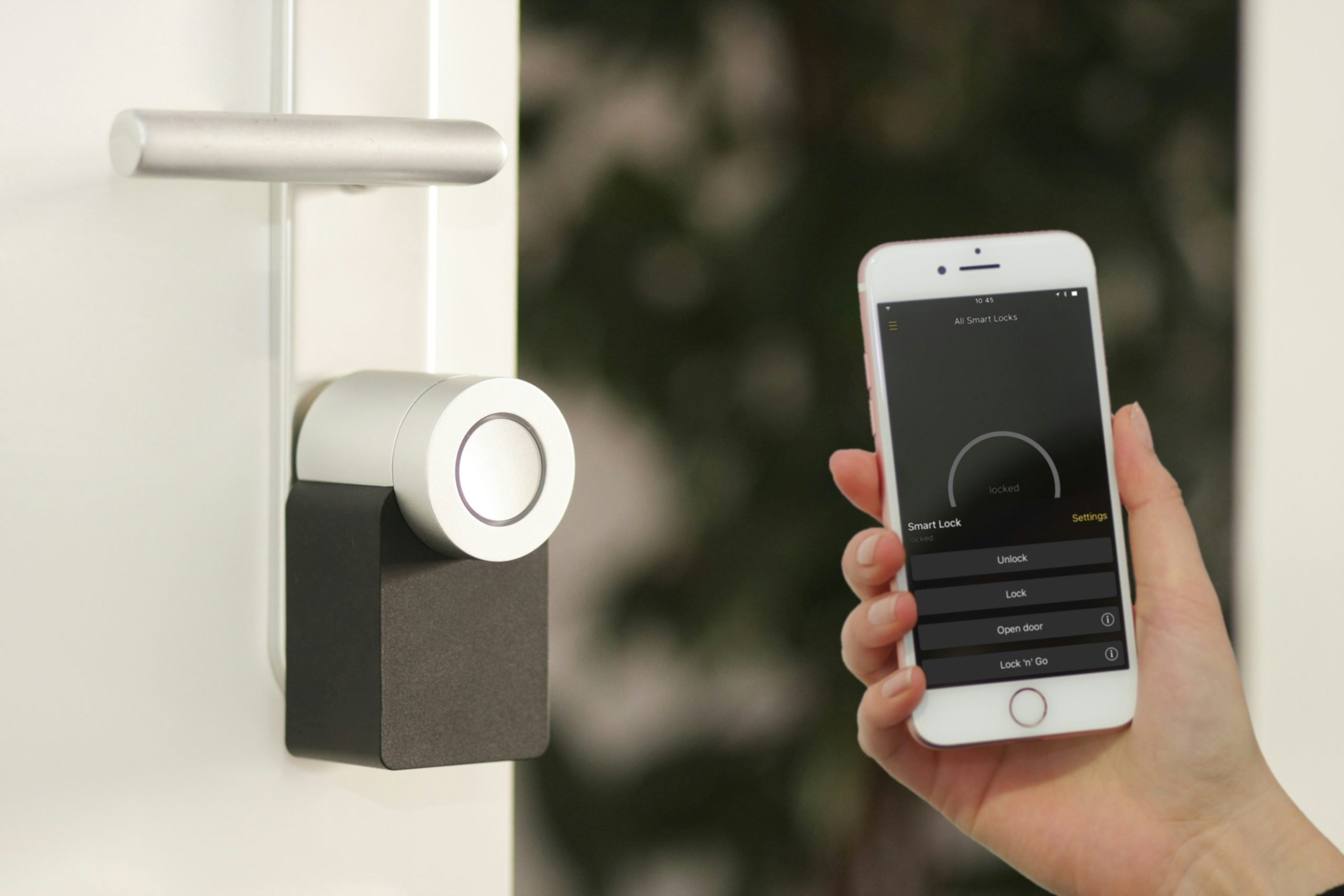 smart alarm used a main home security system