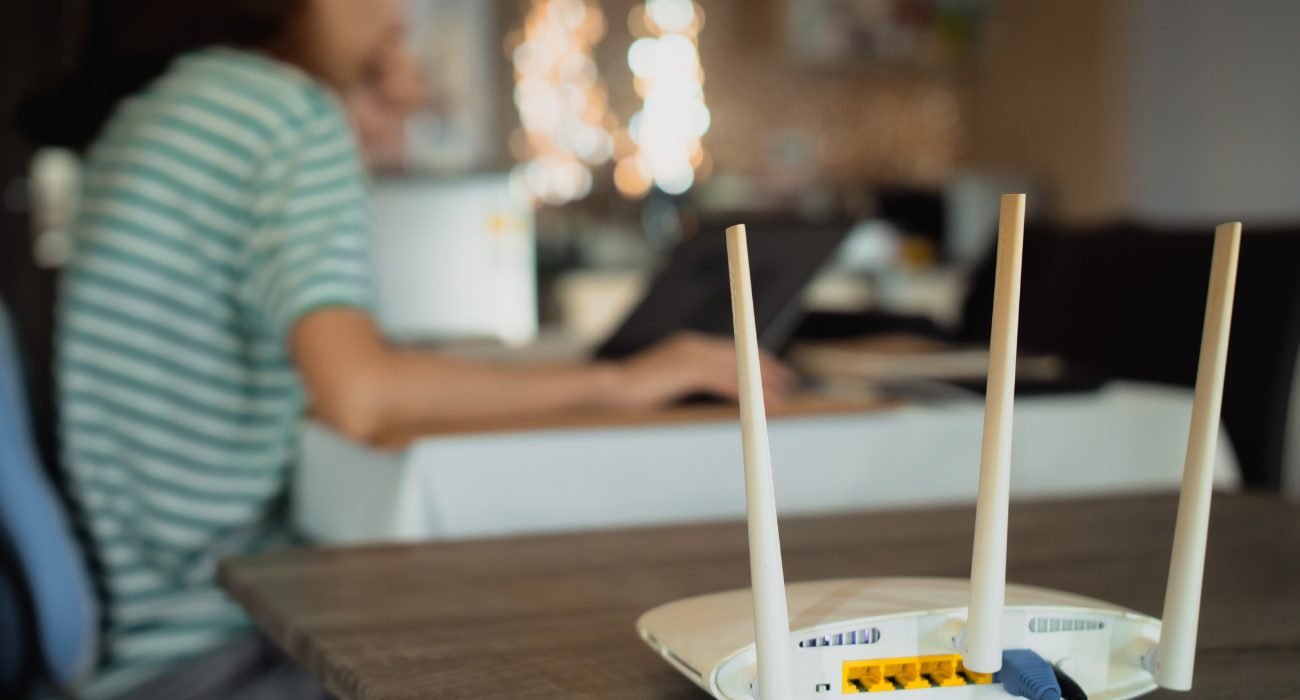 Home Wi-Fi router used to troubleshoot laptop wireless connection issues