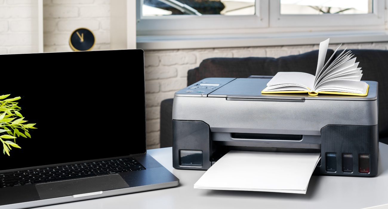 Laptop and printer used to update printer driver software
